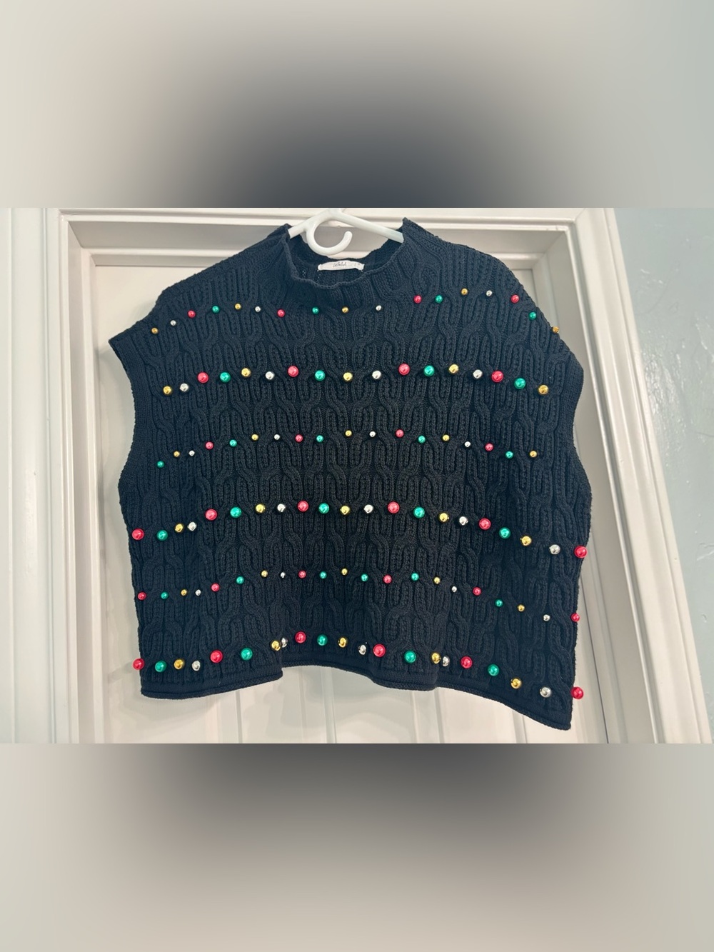 TALULAH Black Cable-Knit Sleeveless Sweater with Multicolor Bead Embellishments